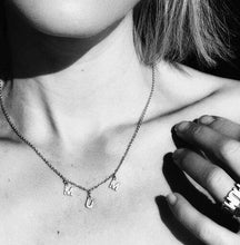 Load image into Gallery viewer, THE MUM NECKLACE