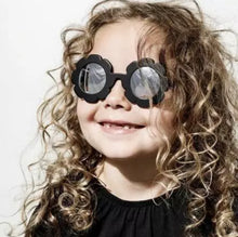 Load image into Gallery viewer, Kids flower sunglasses- Black